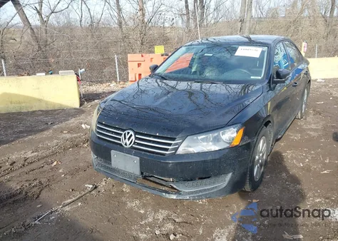 2013 Volkswagen Passat 2.5L Wolfsburg Edition из США, поврежденный, VIN 1VWAP7A33DC135007